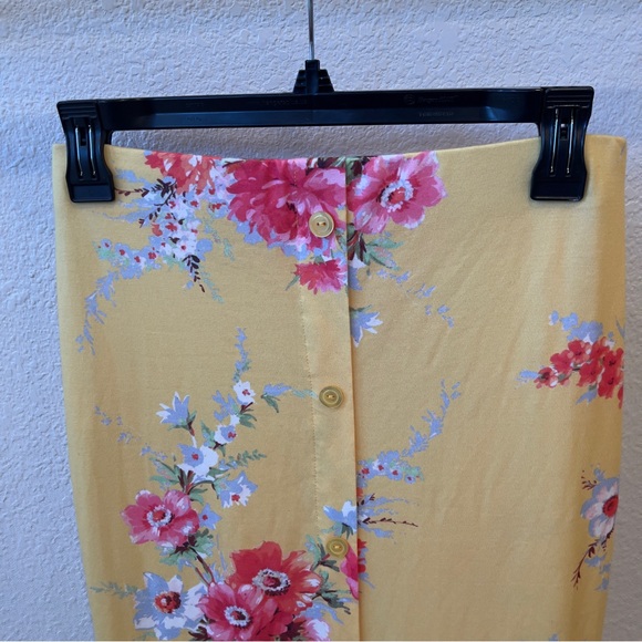 ASOS Yellow Floral Maxi Skirt With Button front - Picture 3 of 6